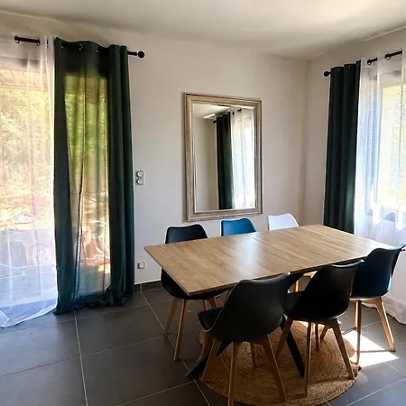 Aniane, Villa, Climatise, Piscine Six Personnes Vila