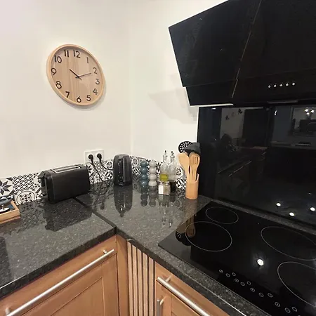 Vila Aniane, Villa, Climatise, Piscine Six Personnes